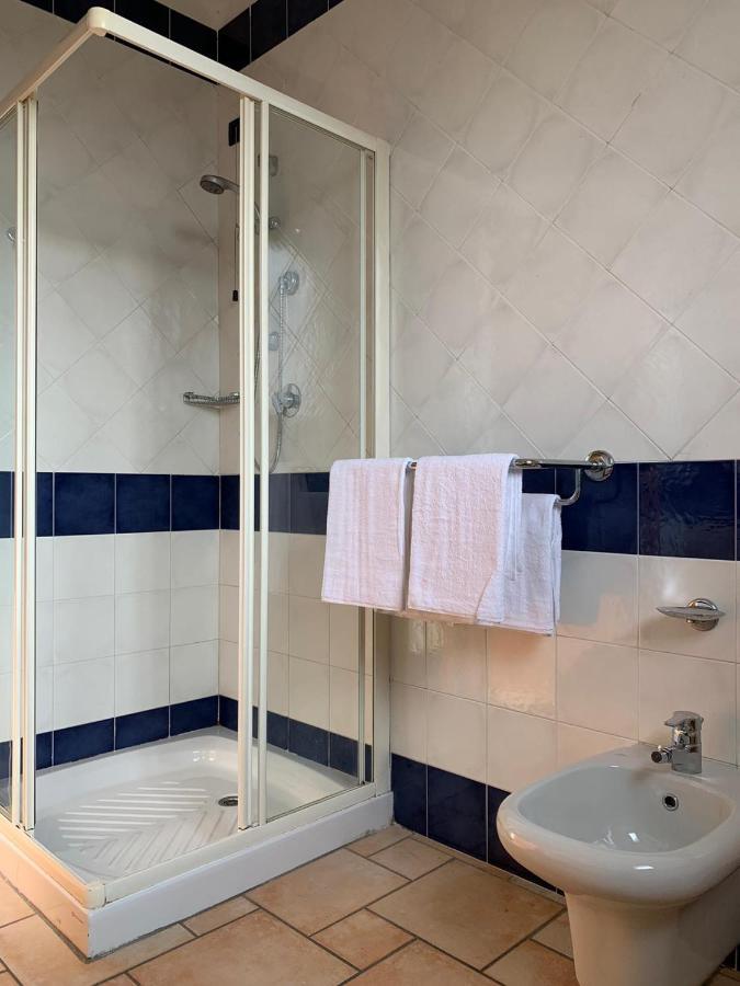 Hotel Lory Ficarolo Екстер'єр фото